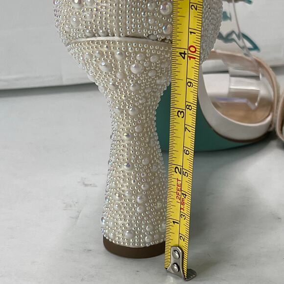 Betsey Johnson SB-Dani Block Heel Sandals Pearl White Women's 9.5M Tried On - Picture 6 of 12